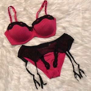 Victoria’s Secret Black Garter Belt